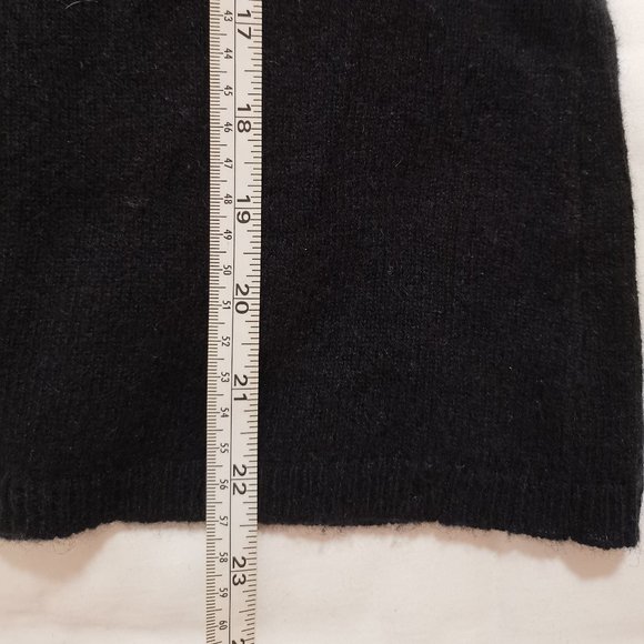 Ann Taylor 100% cashmere V-neck sweater Size S - Picture 5 of 5